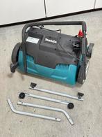 Makita UV3200 Verticuteermachine Elektrisch Verticuteerder, Tuin en Terras, Verticuteermachines, Ophalen of Verzenden, Zo goed als nieuw