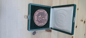 Oude medaille beschikbaar voor biedingen