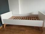 Ledikant/juniorbed/wandkapstok kinderkamer, Kinderen en Baby's, Kinderkamer | Bedden, Ophalen, Zo goed als nieuw, Matras