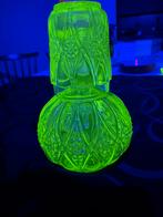 Uranium glas. Bedroom carafe set. Val Saint Lambert, Ophalen of Verzenden