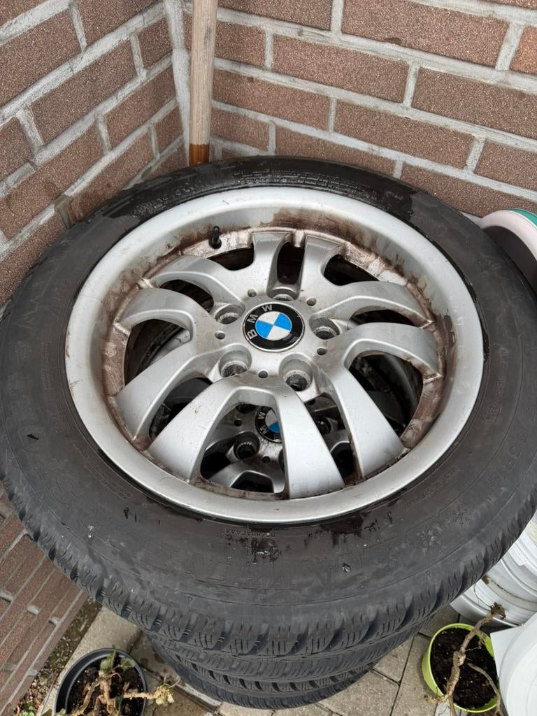 Pneu + jantes 16 pouces BMW, Enlèvement ou Envoi, 16 pouces, Jante(s)