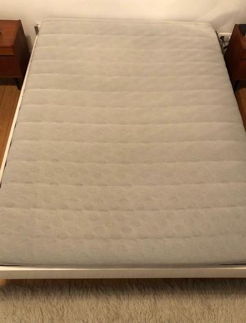 Matelas double (160) d'excellente marque