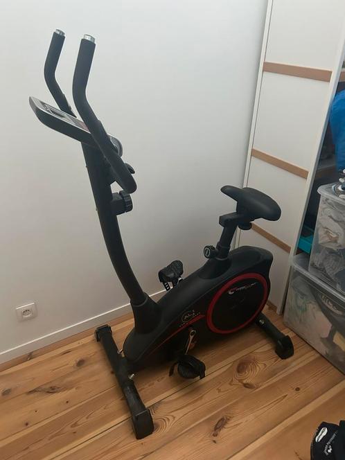 ‍️ Christopeit A1 hometrainer, Sport en Fitness, Fitnessapparatuur, Zo goed als nieuw, Hometrainer, Benen, Metaal, Ophalen of Verzenden