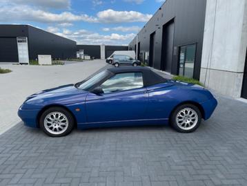 Alfa Romeo Spider 2.0I T Spark, Elektrisch dak, airco, Leder beschikbaar voor biedingen