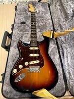 Fender American Pro II Stratocaster LH 3-Tone Sunburst RW, Muziek en Instrumenten, Snaarinstrumenten | Gitaren | Elektrisch, Zo goed als nieuw