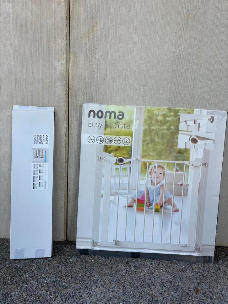 Noma - Veiligheidshekje - Wit  - 3 stuks - + verlengstukken, Kinderen en Baby's, Traphekjes, Zo goed als nieuw, Klemhekje, Ophalen