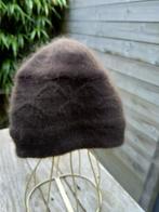 Donkerbruine Muts In Angora en Wol, Kleding | Dames, Mutsen, Sjaals en Handschoenen, Ophalen of Verzenden, Gedragen, Muts