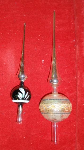 Oude glazen kerstbal 2 x kerstpiek beschikbaar voor biedingen