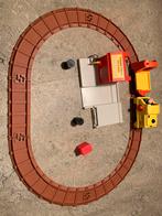 Train sur rails Fisher Price, Enfants & Bébés, Jouets | Véhicules en jouets, Comme neuf