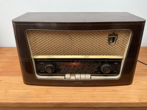 BRAUN buizenradio type S44/58GM, Antiek en Kunst, Antiek | Tv's en Audio, Ophalen