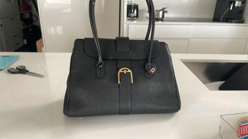 Delveau très beau, sac noir, cuir beschikbaar voor biedingen
