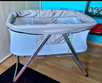 Lit bébé pliable beschikbaar voor biedingen