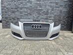 Audi a3 8p 2008 - 2012 facelift voorbumper zilver met pdc, Auto-onderdelen, Gebruikt, Voor, Bumper, Audi