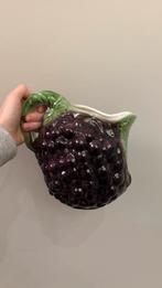 Vintage keramische kan in de vorm van een druiventros, Ophalen