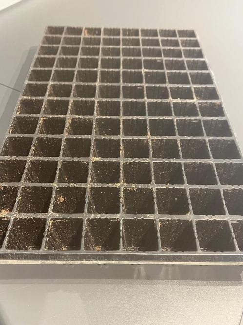Stekplaat plantplaat zaaiplaat 77 gaten, Tuin en Terras, Bloembakken en Plantenbakken, Gebruikt, Kunststof, Binnen, Balkon, Tuin