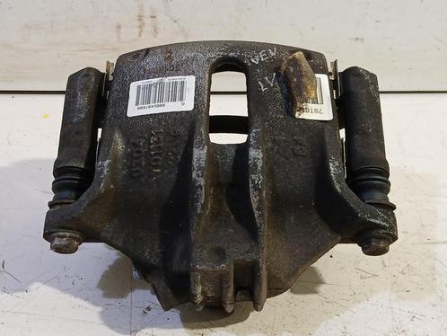 REMKLAUW LINKS VOOR Citroën C3 (SX / SW) (98054976880), Auto-onderdelen, Remmen en Aandrijving, Citroën, Gebruikt