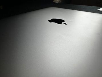 Macbook Air A2179 beschikbaar voor biedingen