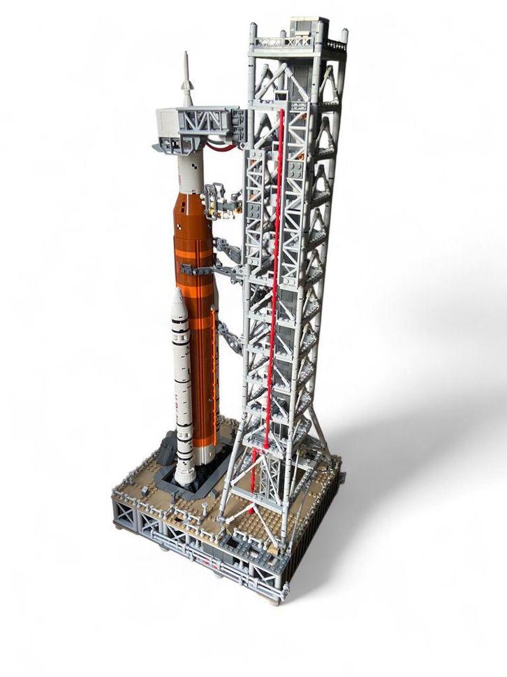 LEGO Icons set 10341 – NASA Artemis Space Launch System., Kinderen en Baby's, Speelgoed | Duplo en Lego, Zo goed als nieuw, Lego