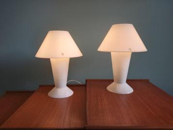Paire de lampes Peill & Putzler en opaline blanche 