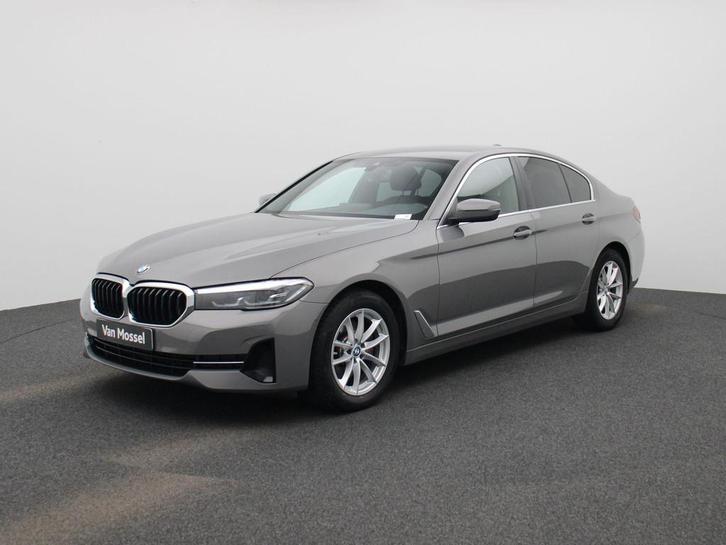 BMW 5 Reeks Berline 518d 100kW Aut. M Interieur | Zetelverwa, Auto's, BMW, Bedrijf, Te koop, 5 Reeks, Bluetooth, Cruise Control