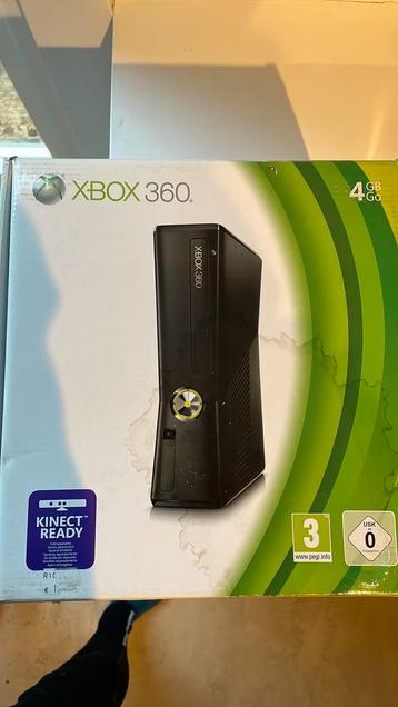 Xbox 360 Slim 4GB beschikbaar voor biedingen