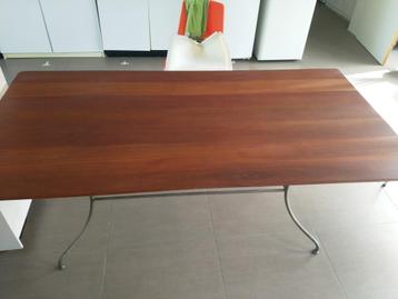 Jolie table ! 90 x 180 cm