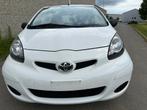 Toyota Aygo 1.0i Euro5 128.000 km volledig logboek, Auto's, Toyota, Voorwielaandrijving, Stof, 50 kW, Zwart