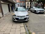 Opel Astra 1400 Essence 149000 km 2013, Auto's, Opel, Voorwielaandrijving, Euro 5, Stof, Zwart