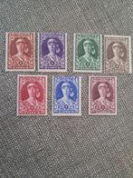 België 326/32 ** Koningin Elisabeth verpleegster, Postzegels en Munten, Postzegels | Europa | België, Koninklijk huis, Frankeerzegel