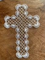 Brugse kant : kruis, Antiek en Kunst, Antiek | Tapijten, Tafelkleden en Textiel, Ophalen of Verzenden