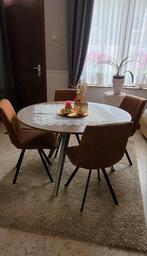 4 eetkamer stoelen bruin, Huis en Inrichting, Complete eetkamers, Zo goed als nieuw, Ophalen