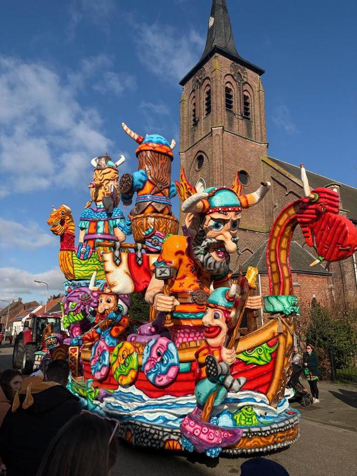 Carnavalwagen te koop thema vikings., Hobby en Vrije tijd, Feestartikelen, Nieuw, Feestartikel, Ophalen