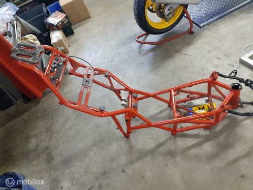 Frame kader met NL kenteken 2003 Multistrada 1000 1100, Motos, Pièces | Ducati, Utilisé, Enlèvement ou Envoi