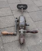 Vintage handboor, Ophalen