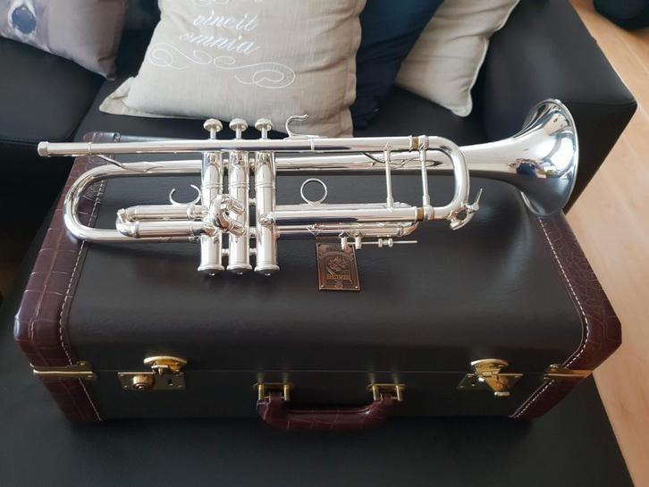 Vincent Bach Stradivarius Artisan AB190S Bb Trompet, Muziek en Instrumenten, Blaasinstrumenten | Trompetten, Zo goed als nieuw
