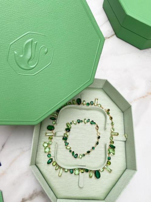 Swarovski ketting + armband  Gemma, Handtassen en Accessoires, Kettingen, Zo goed als nieuw, Overige materialen, Groen, Met kristal