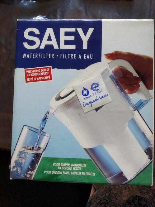 waterfilterkan Saey 1.9 l Nieuw filtert schadelijke stoffen, Huis en Inrichting, Keuken | Keukenbenodigdheden, Nieuw, Ophalen of Verzenden
