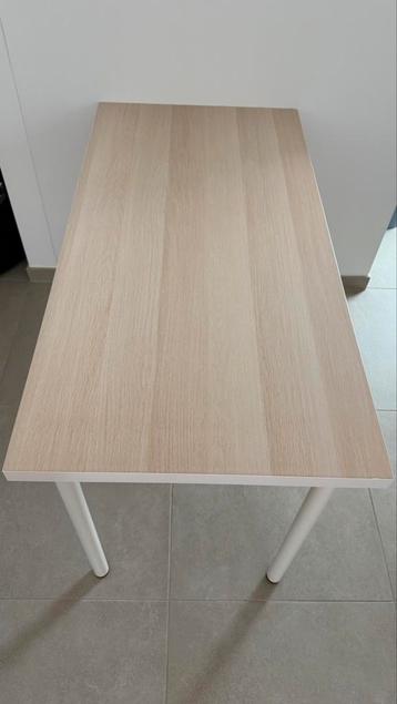 Eettafel beschikbaar voor biedingen