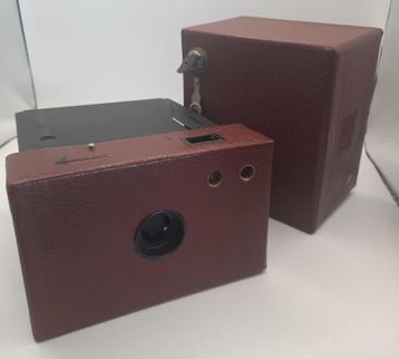 vintage box camera Rainbow Hawk Eye 2a model B + tas beschikbaar voor biedingen