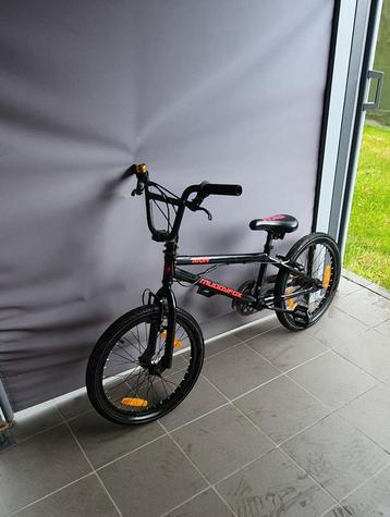 Bmx fiets, Fietsen en Brommers, Fietsen | Crossfietsen en BMX, Ophalen, Zo goed als nieuw