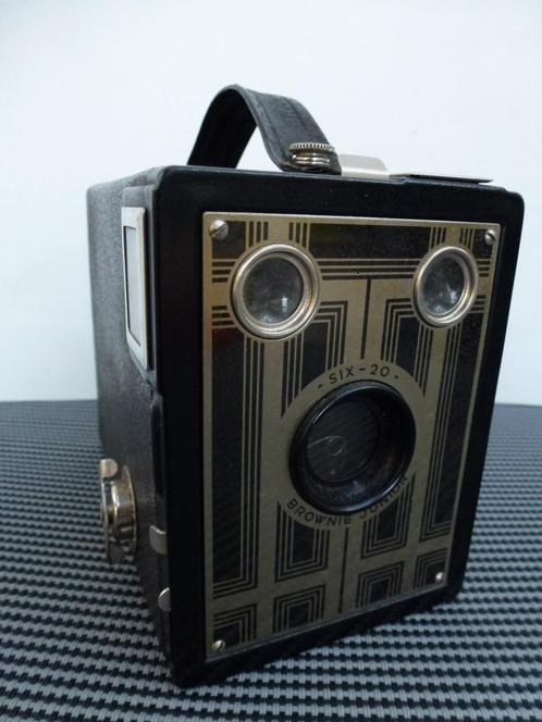 oud fototoestel Kodak Brownie junior six 20 use Kodak, Verzamelen, Foto-apparatuur en Filmapparatuur, Fototoestel, Voor 1940, Ophalen of Verzenden