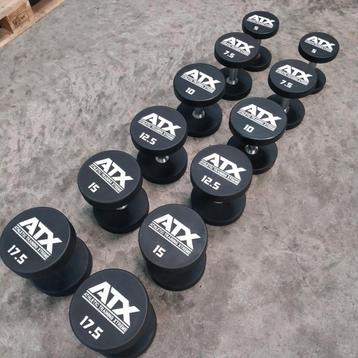 Atx urethane dumbells set  5 kilo tot 17.5 kilo nieuwe staat beschikbaar voor biedingen