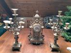 massief bronzen set met staande klok en kandelaars, Antiek en Kunst, Ophalen
