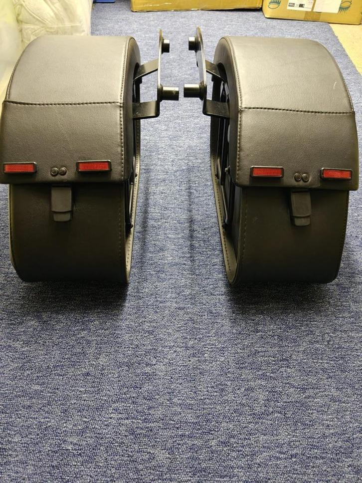 Lederen zadeltassen voor Kawasaki Vulcan S 650, Motoren, Accessoires | Koffers en Tassen, Zo goed als nieuw, Ophalen of Verzenden