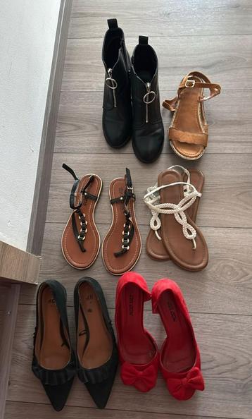 Schoenen/ hakken beschikbaar voor biedingen