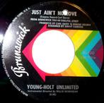 Young Holt Unlimited - Just Ain't No Love " Popcorn '7 ", Comme neuf, 7 pouces, Jazz et Blues, Enlèvement ou Envoi