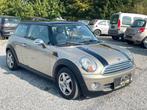 Mini one 1.6 benzine jaar 2007, Auto's, Voorwielaandrijving, Zwart, 4 cilinders, Bedrijf