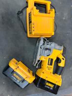 Decoupeerzaag dewalt 36v li-ion, Ophalen, Zo goed als nieuw, Decoupeerzaag