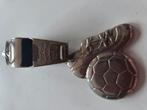 Voetbal fluitje + hanger, Ophalen of Verzenden, Gebruikt