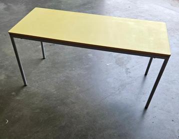 Table de conférence réunion rectangle 160x70cm acier bois beschikbaar voor biedingen